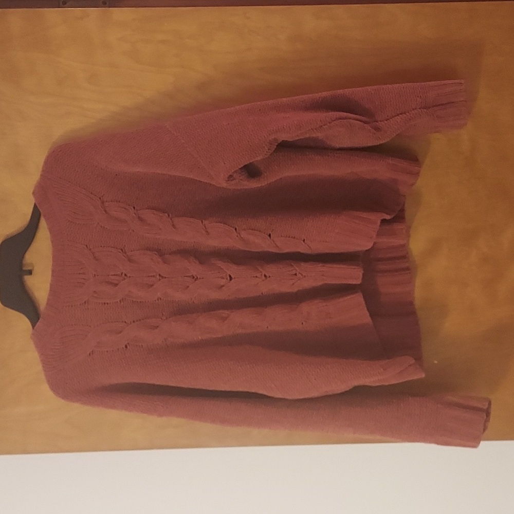 American Eagle Sweater